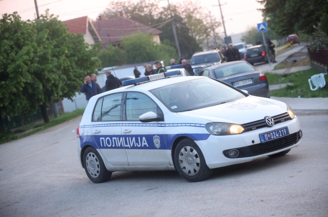 Dubona: Policija osigurava područje gdje je sinoć došlo do masovne pucnjave Dubona: Policija osigurava područje gdje je sinoć došlo do masovne pucnjave