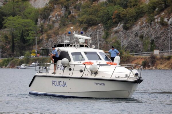 Na području Mirinova kod Dubrovnika danas popodne izbio je požar prilikom pretakanja goriva