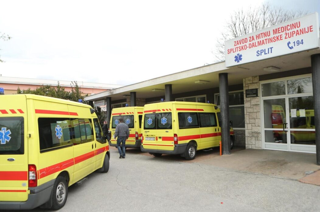Hitna medicinska pomo? Hitna medicinska pomo?