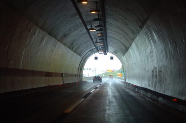 Rijeka: Zbog nesre?e u tunelu Hrasten na autocesti usporen promet