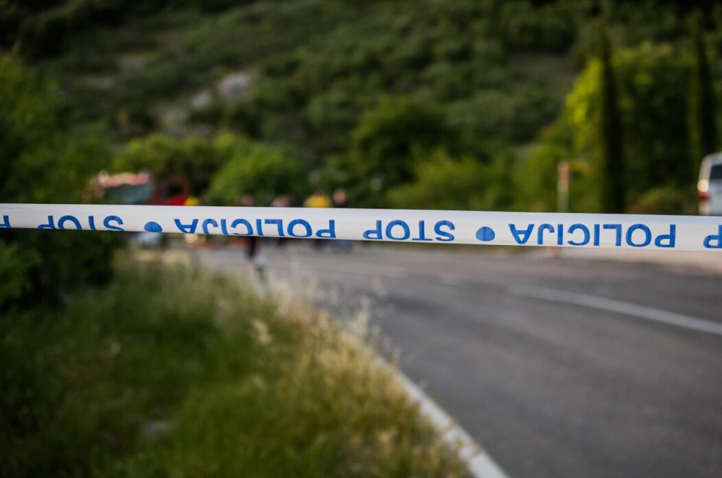 Baška Voda: U teškoj prometnoj nesreći poginula jedna osoba a dvoje ozlijeđeno Baška Voda: U teškoj prometnoj nesreći poginula jedna osoba a dvoje ozlijeđeno