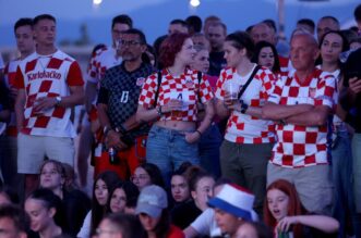 Rijeka: Navijači prate nogometnu utakmicu između Hrvatske i Italije Rijeka: Navijači prate nogometnu utakmicu između Hrvatske i Italije