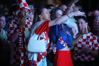 Rijeka: Navijači prate nogometnu utakmicu između Hrvatske i Italije Rijeka: Navijači prate nogometnu utakmicu između Hrvatske i Italije