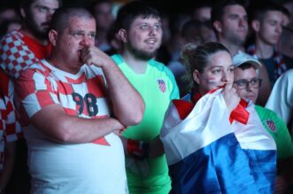 Rijeka: Navijači prate nogometnu utakmicu između Hrvatske i Italije Rijeka: Navijači prate nogometnu utakmicu između Hrvatske i Italije