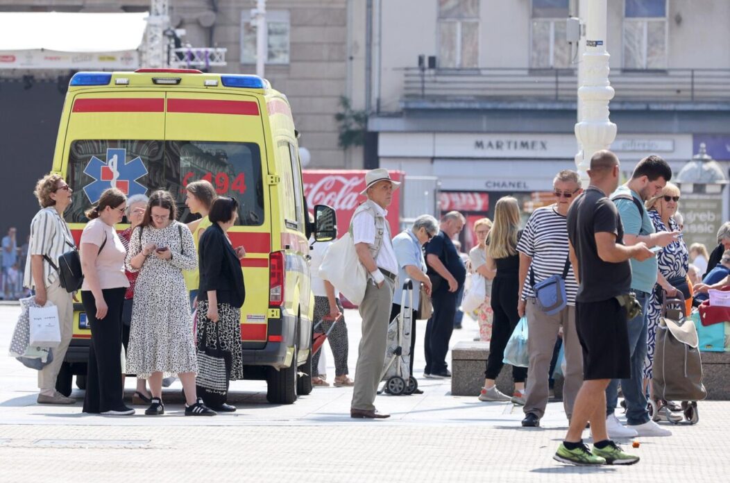Zagreb: S povratkom vrućina ekipe Hitne pomoći čeka povećani broj intervencija Zagreb: S povratkom vrućina ekipe Hitne pomoći čeka povećani broj intervencija