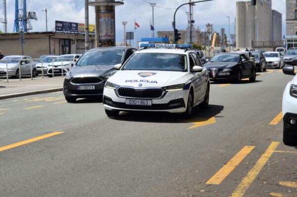policija auto rijeka riportal