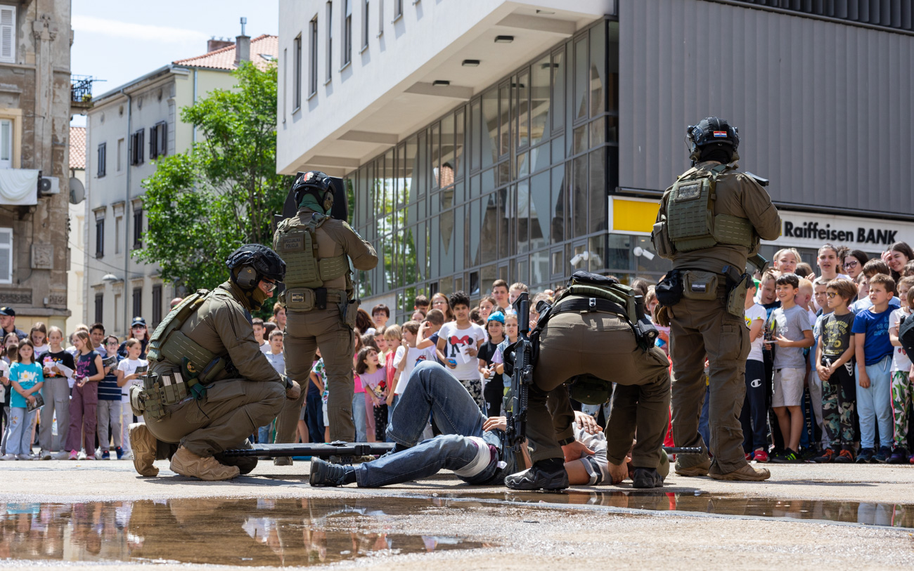 postani -Policajac-policajka– Dan otvorenih vrata-19 postani -Policajac-policajka– Dan otvorenih vrata-19