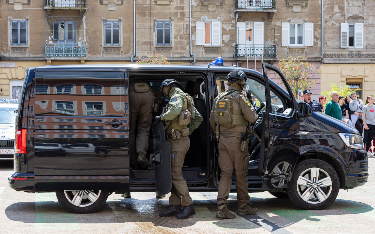 postani -Policajac-policajka– Dan otvorenih vrata-21 postani -Policajac-policajka– Dan otvorenih vrata-21