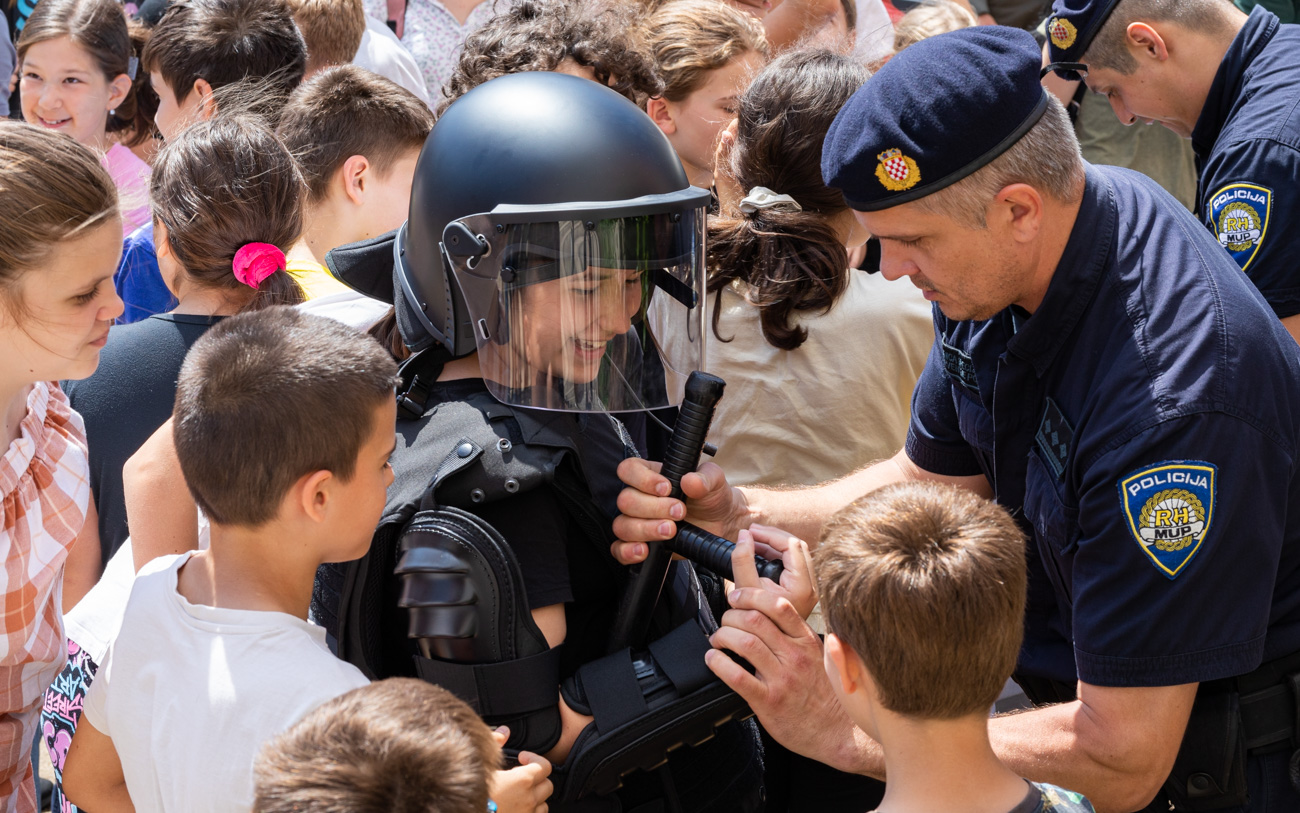 postani -Policajac-policajka– Dan otvorenih vrata policija-31 postani -Policajac-policajka– Dan otvorenih vrata policija-31