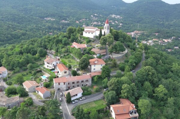 veprinac dron panorama leprinačka zabava