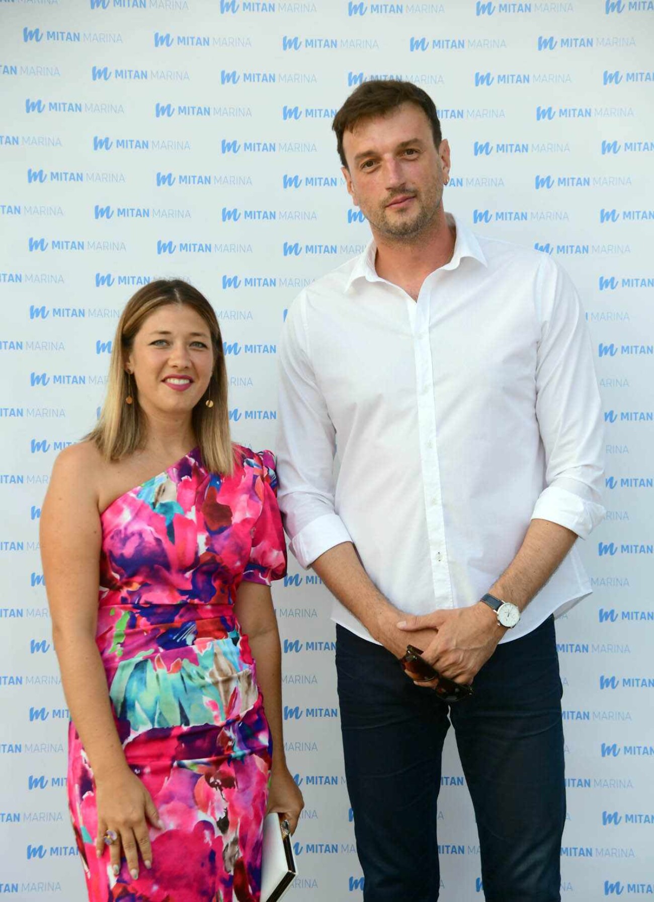Direktorica TZ Novi Vinodolski Tena Peričić i gradonačelnik Novog Vinodolskog Tomislav Cvitković Direktorica TZ Novi Vinodolski Tena Peričić i gradonačelnik Novog Vinodolskog Tomislav Cvitković
