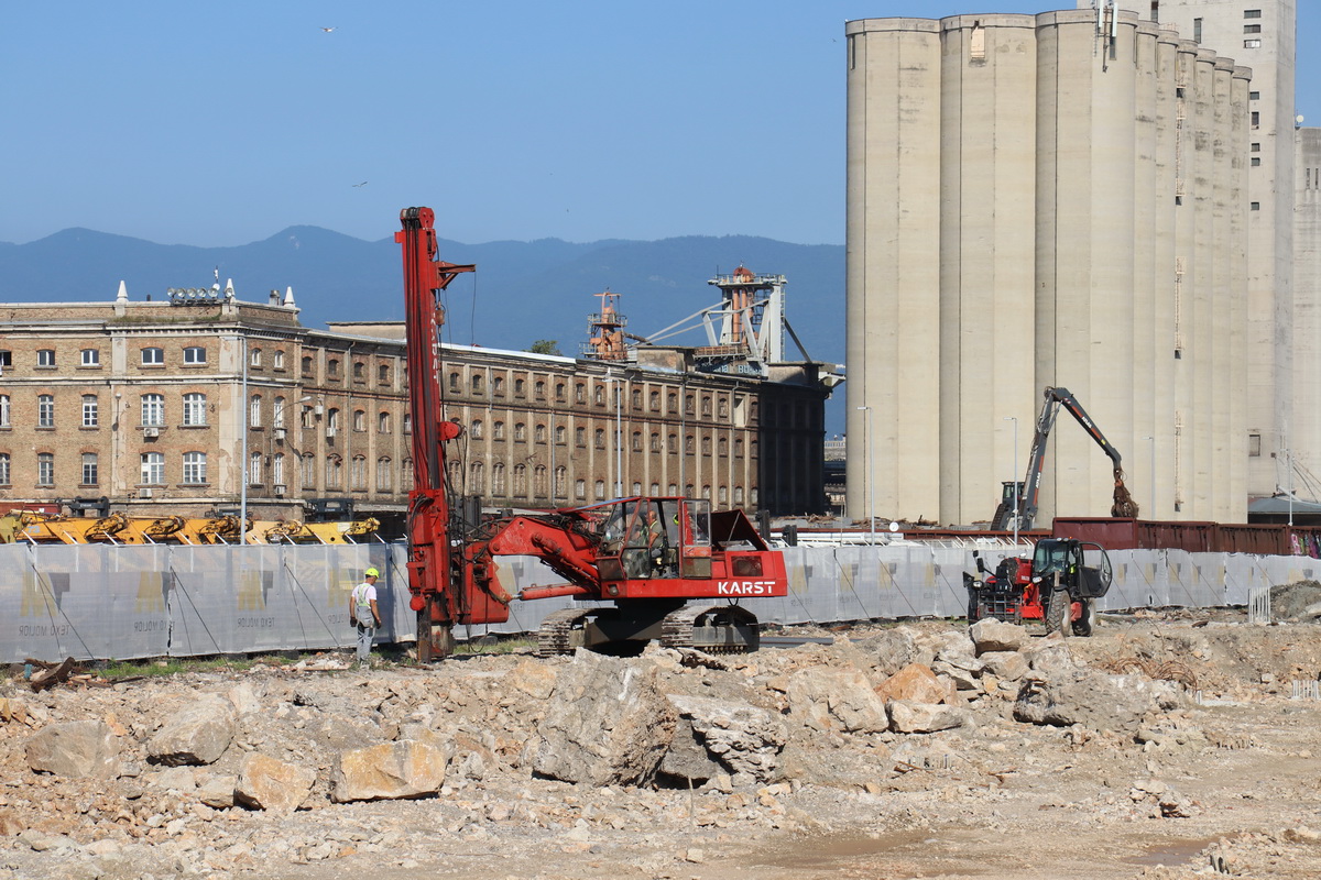 Gradilište-kompleksa-Zapadna-Žabica-lipanj-2024-8 Gradilište-kompleksa-Zapadna-Žabica-lipanj-2024-8