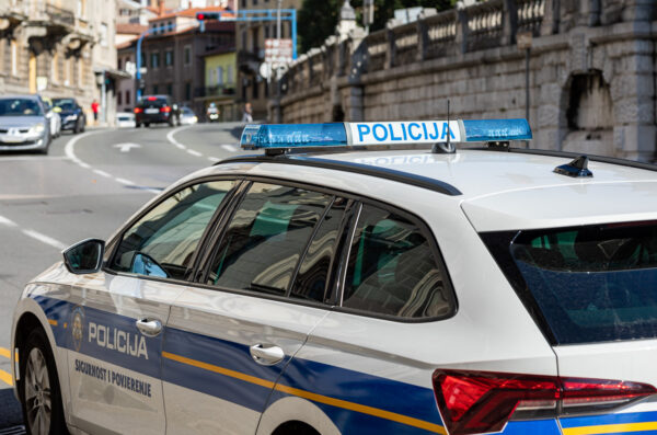 Ilustrativna policija-154
