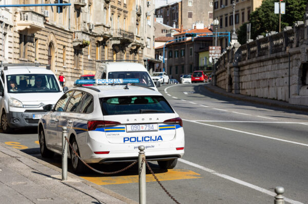 Ilustrativna policija-156
