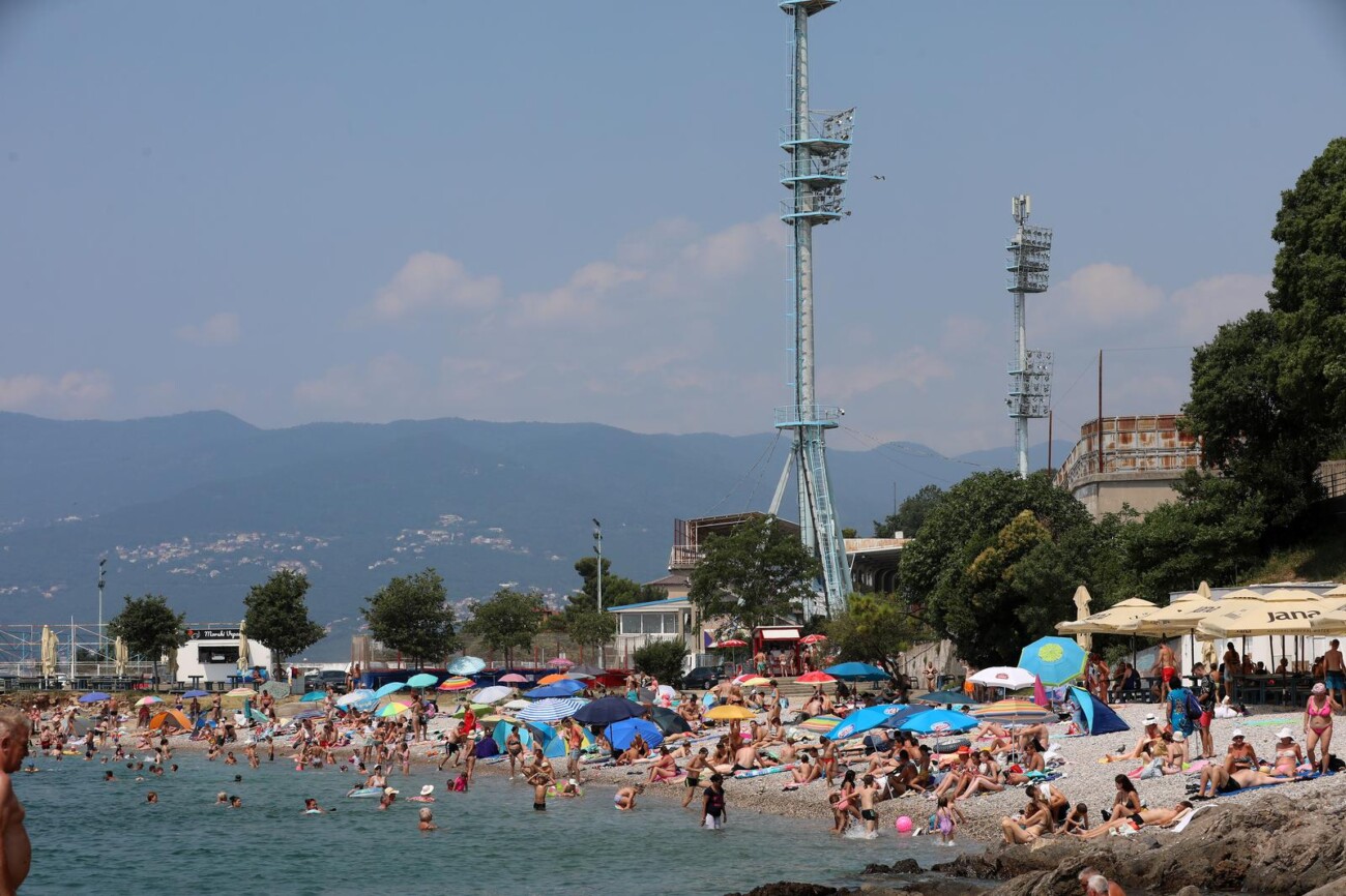 Rijeka: Mravinjak na plai pod stadionom na Kantridi Rijeka: Mravinjak na plai pod stadionom na Kantridi