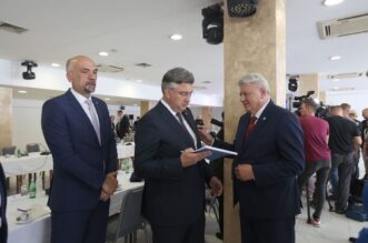 pgž sastanak vlade komadina (8)
