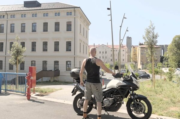 Mandic Hellboy