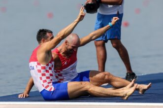Pariz: Braća Sinković osvojila zlato na Olimpijskim igrama u dvojcu bez kormilara Pariz: Braća Sinković osvojila zlato na Olimpijskim igrama u dvojcu bez kormilara