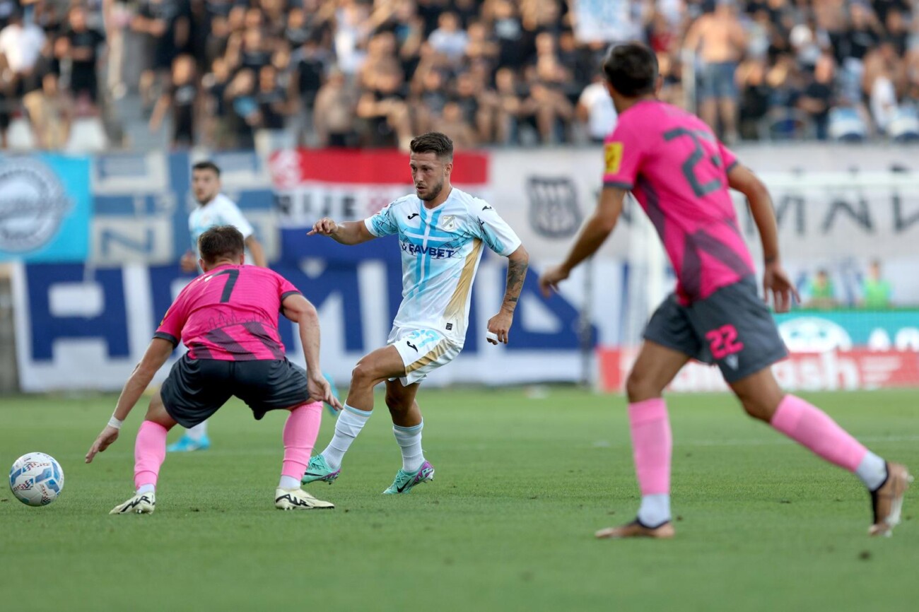 Rijeka i Lokomotiva sastali se u 1. kolu SuperSport HNL-a Rijeka i Lokomotiva sastali se u 1. kolu SuperSport HNL-a