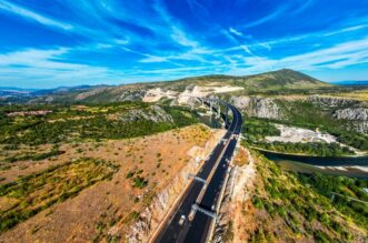 Čapljina: Kamioni testirali most “Hercegovina” na dionici Počitelj – Zvirovići Čapljina: Kamioni testirali most “Hercegovina” na dionici Počitelj – Zvirovići