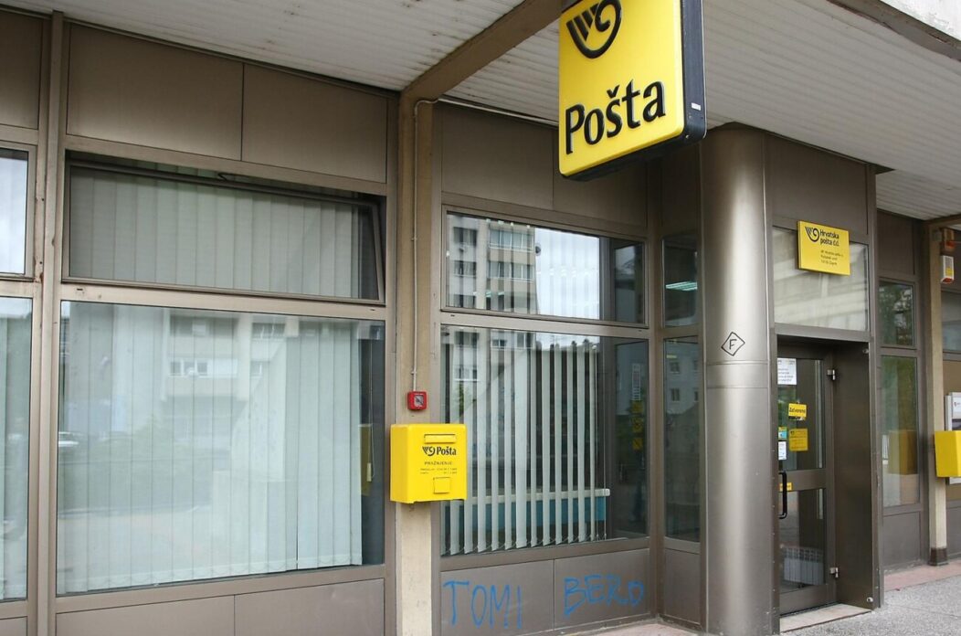 Zagreb: Oplja?kani potanski ured na Trgu Stjepana Konzula Zagreb: Oplja?kani potanski ured na Trgu Stjepana Konzula