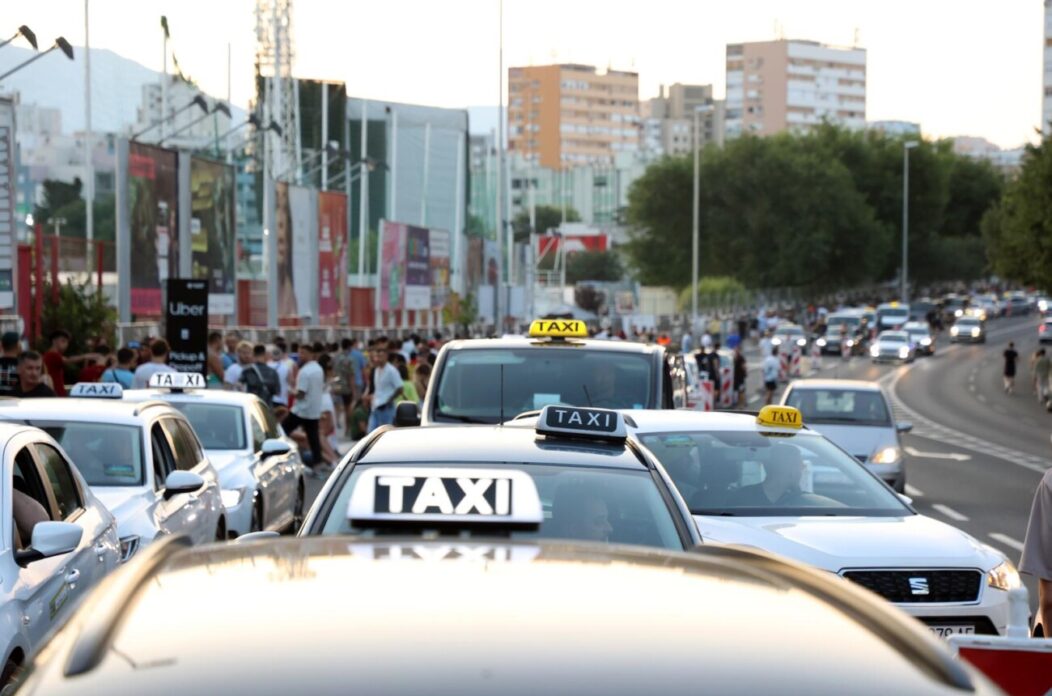 Split: Nakon završetka Ultre taksisti su imali pune ruke posla Split: Nakon završetka Ultre taksisti su imali pune ruke posla