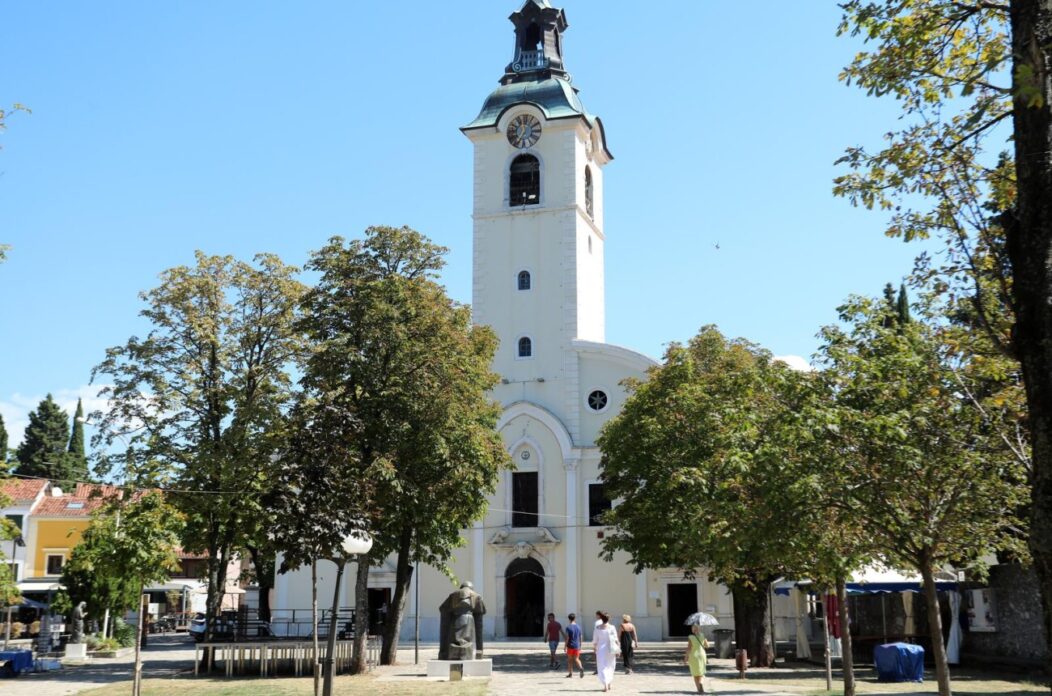 Rijeka: Pripreme svetišta za blagdan Velike Gospe Rijeka: Pripreme svetišta za blagdan Velike Gospe