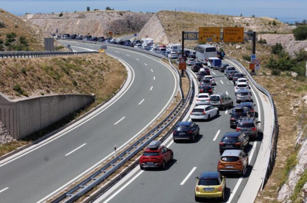 Gužve na autocesti A7 u smjeru Krčkog mosta