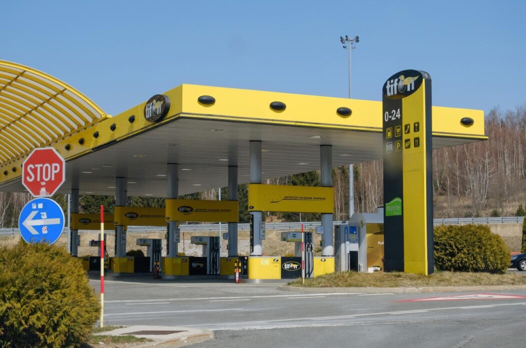 Potpuno prazna autocesta Zagreb – Rijeka Potpuno prazna autocesta Zagreb – Rijeka