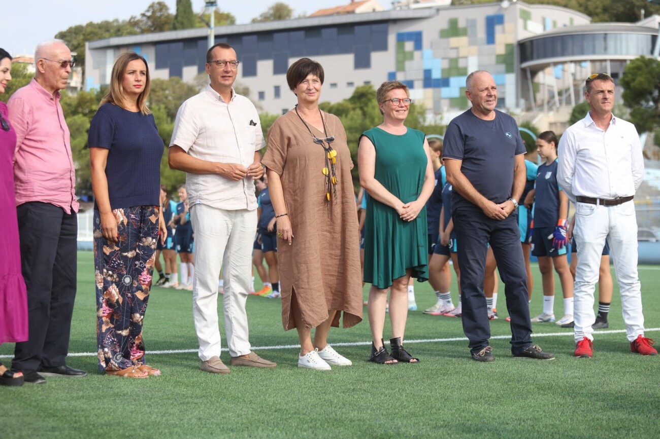 Rijeka: Obilazak uređenog pomoćnog igrališta stadiona Kantrida Rijeka: Obilazak uređenog pomoćnog igrališta stadiona Kantrida