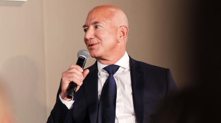 jeff-bezos-Conservation-International-2024-Gala-new-york_BLU_A94082906 jeff-bezos-Conservation-International-2024-Gala-new-york_BLU_A94082906