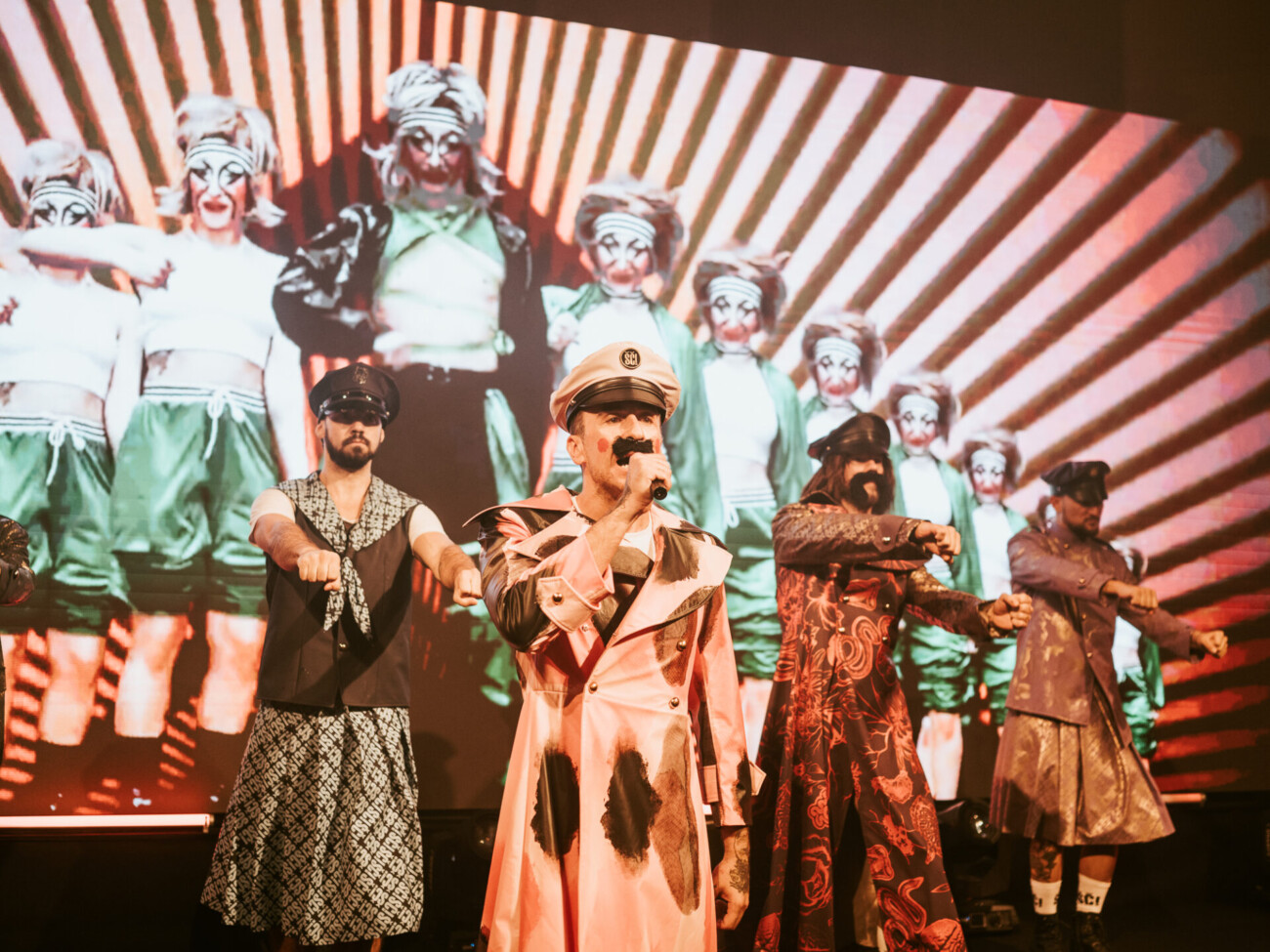 36 MINT Cabaret show – Mama SC 36 MINT Cabaret show – Mama SC