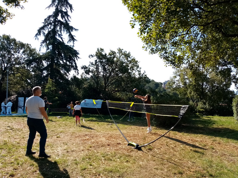 Magični-šešir-odbojka Magični-šešir-odbojka
