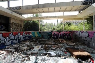 Malinska: Ruševine hotelskog naselja Haludovo Malinska: Ruševine hotelskog naselja Haludovo