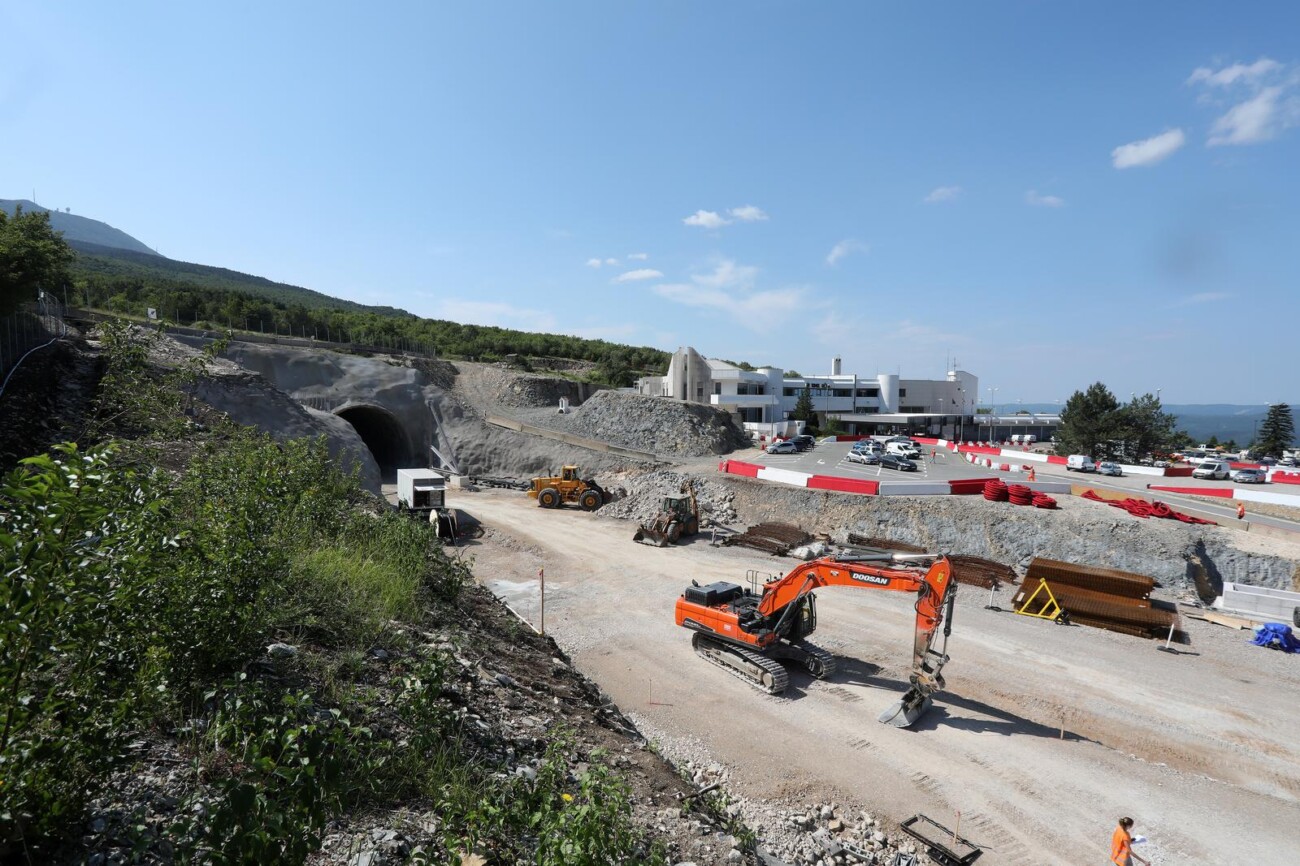 Na današnji dan 1981. u promet je pušten Tunel Učka Na današnji dan 1981. u promet je pušten Tunel Učka