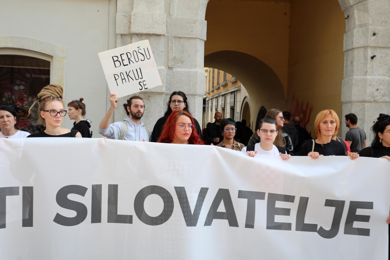 Rijeka: Akcija “Prestanite tititi silovatelje”