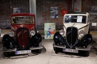 Rijeka: Izložba oldtimer automobila u Exportdrvu Rijeka: Izložba oldtimer automobila u Exportdrvu