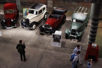 Rijeka: Izložba oldtimer automobila u Exportdrvu Rijeka: Izložba oldtimer automobila u Exportdrvu
