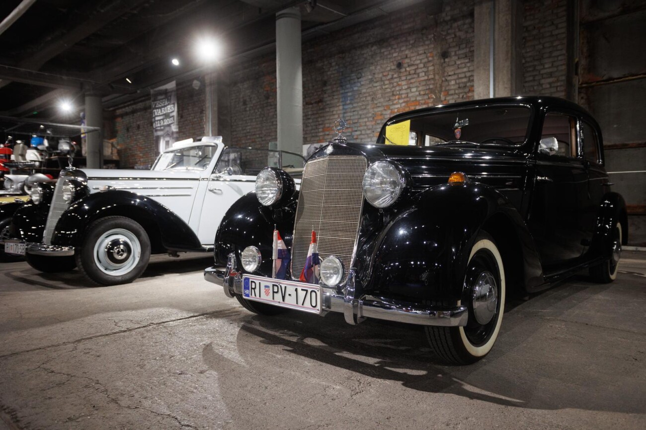 Rijeka: Izložba oldtimer automobila u Exportdrvu Rijeka: Izložba oldtimer automobila u Exportdrvu