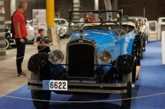 Rijeka: Izložba oldtimer automobila u Exportdrvu Rijeka: Izložba oldtimer automobila u Exportdrvu