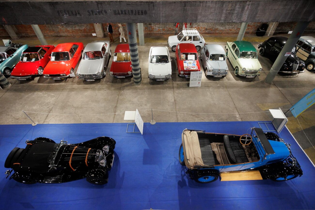 Rijeka: Izložba oldtimer automobila u Exportdrvu Rijeka: Izložba oldtimer automobila u Exportdrvu