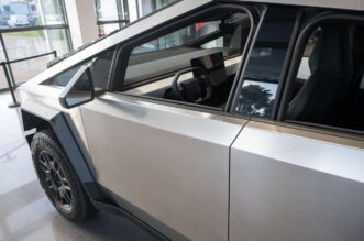 Tesla Cybertruck stigao u Hrvatsku, ali može se samo gledati Tesla Cybertruck stigao u Hrvatsku, ali može se samo gledati