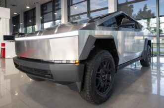 Tesla Cybertruck stigao u Hrvatsku, ali može se samo gledati Tesla Cybertruck stigao u Hrvatsku, ali može se samo gledati