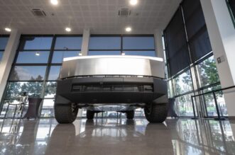 Tesla Cybertruck stigao u Hrvatsku, ali može se samo gledati Tesla Cybertruck stigao u Hrvatsku, ali može se samo gledati