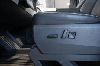 Tesla Cybertruck stigao u Hrvatsku, ali može se samo gledati Tesla Cybertruck stigao u Hrvatsku, ali može se samo gledati