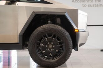 Tesla Cybertruck stigao u Hrvatsku, ali može se samo gledati Tesla Cybertruck stigao u Hrvatsku, ali može se samo gledati