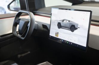 Tesla Cybertruck stigao u Hrvatsku, ali može se samo gledati Tesla Cybertruck stigao u Hrvatsku, ali može se samo gledati