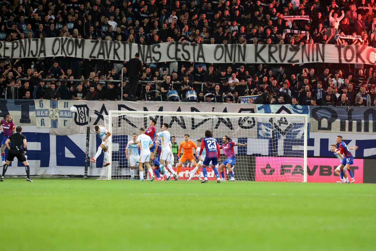 Rijeka: Rijeka i Hajduk sastali se u 8. kolu SuperSport HNL-a Rijeka: Rijeka i Hajduk sastali se u 8. kolu SuperSport HNL-a