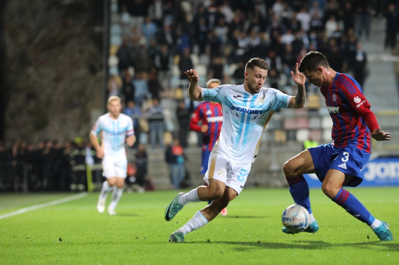 Rijeka: Rijeka i Hajduk sastali se u 8. kolu SuperSport HNL-a Rijeka: Rijeka i Hajduk sastali se u 8. kolu SuperSport HNL-a