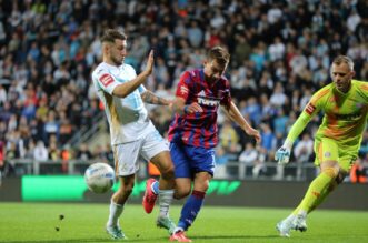 Rijeka: Rijeka i Hajduk sastali se u 8. kolu SuperSport HNL-a Rijeka: Rijeka i Hajduk sastali se u 8. kolu SuperSport HNL-a